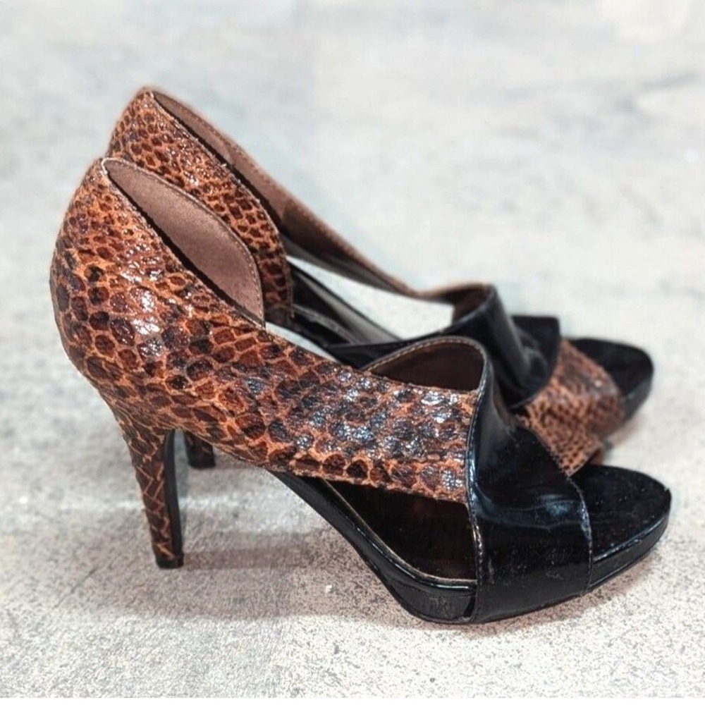 Y2K Leopard Print Strappy Brown Faux Suede Peep Toe Heels 7.5 Carlos Santana